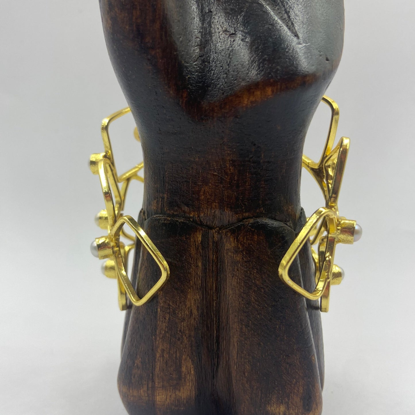 Brazalete HONEY bañado en oro - Diseño con carácter