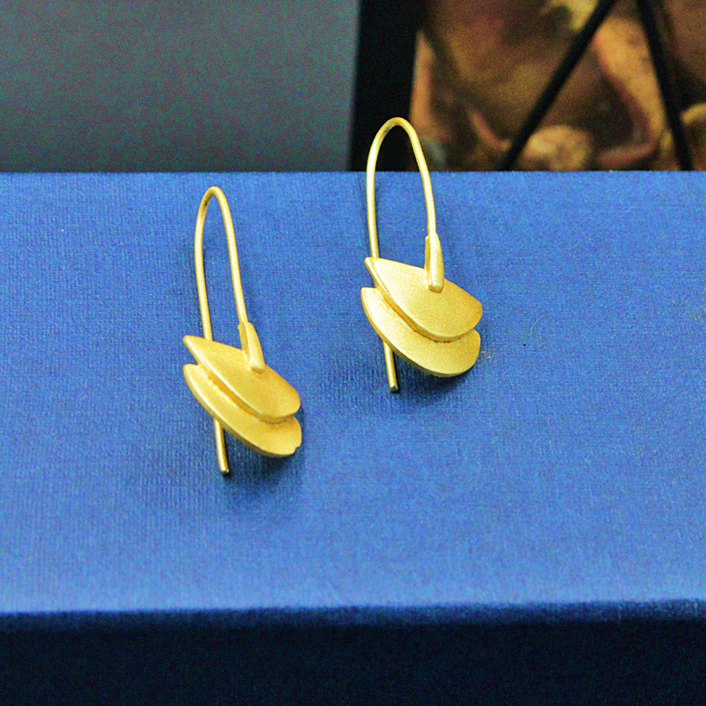 Pendientes CIOTTOLA de diseño bañados en oro