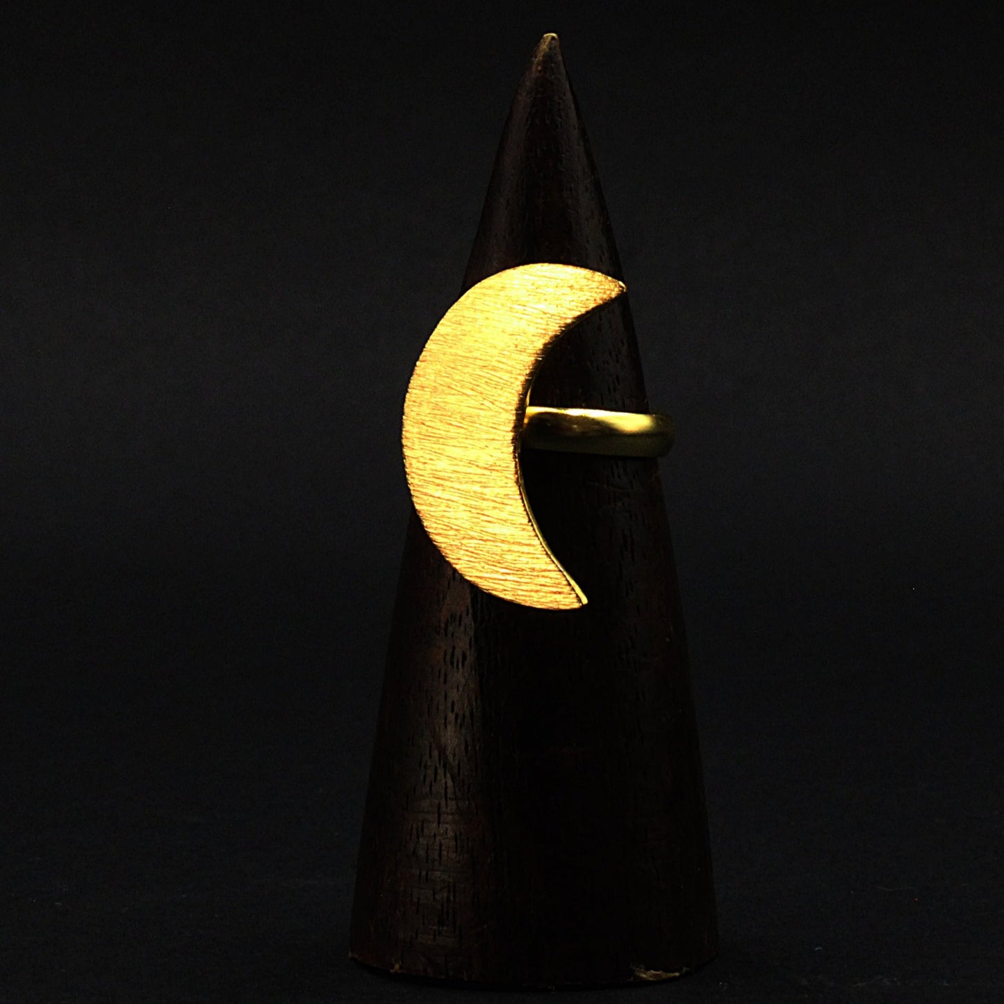 Anillo MEDIA LUNA bañado en oro